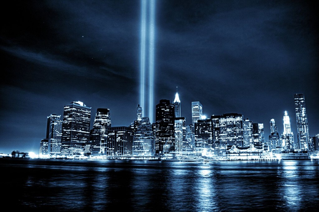 1280px-Tribute_to_September_11_New_York_City
