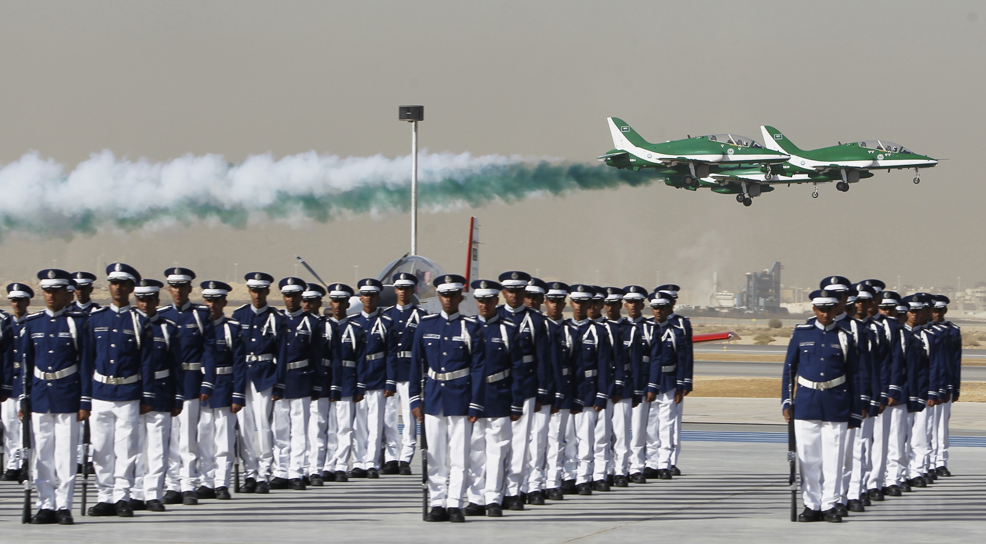 Саудовская аравия военные. Национальная гвардия Саудовской Аравии. Армия Саудовской Аравии. Вооружённые силы Саудовской Аравии. Военная база Саудовской Аравии.
