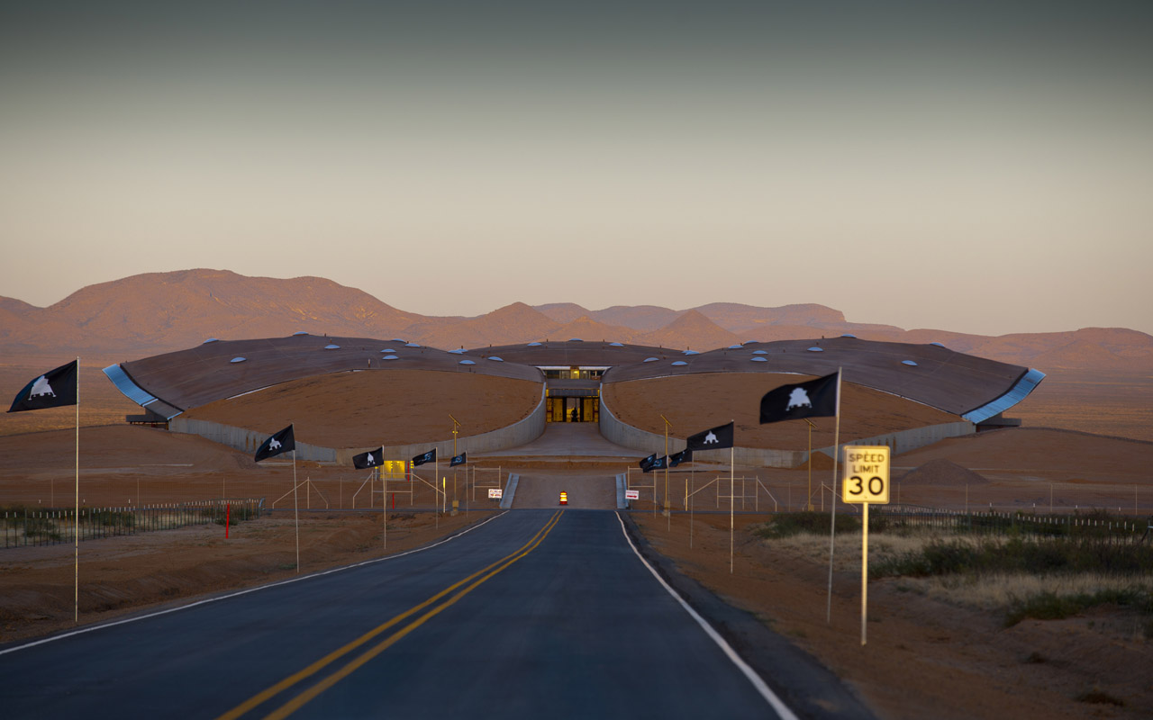 Why Is Google Building a Secret Giant Experimental Radio Transmitter in the Desert?