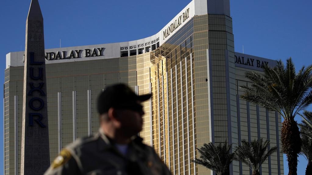 Las Vegas Shooter Brought More Than 10 Suitcases Into The Hotel 1