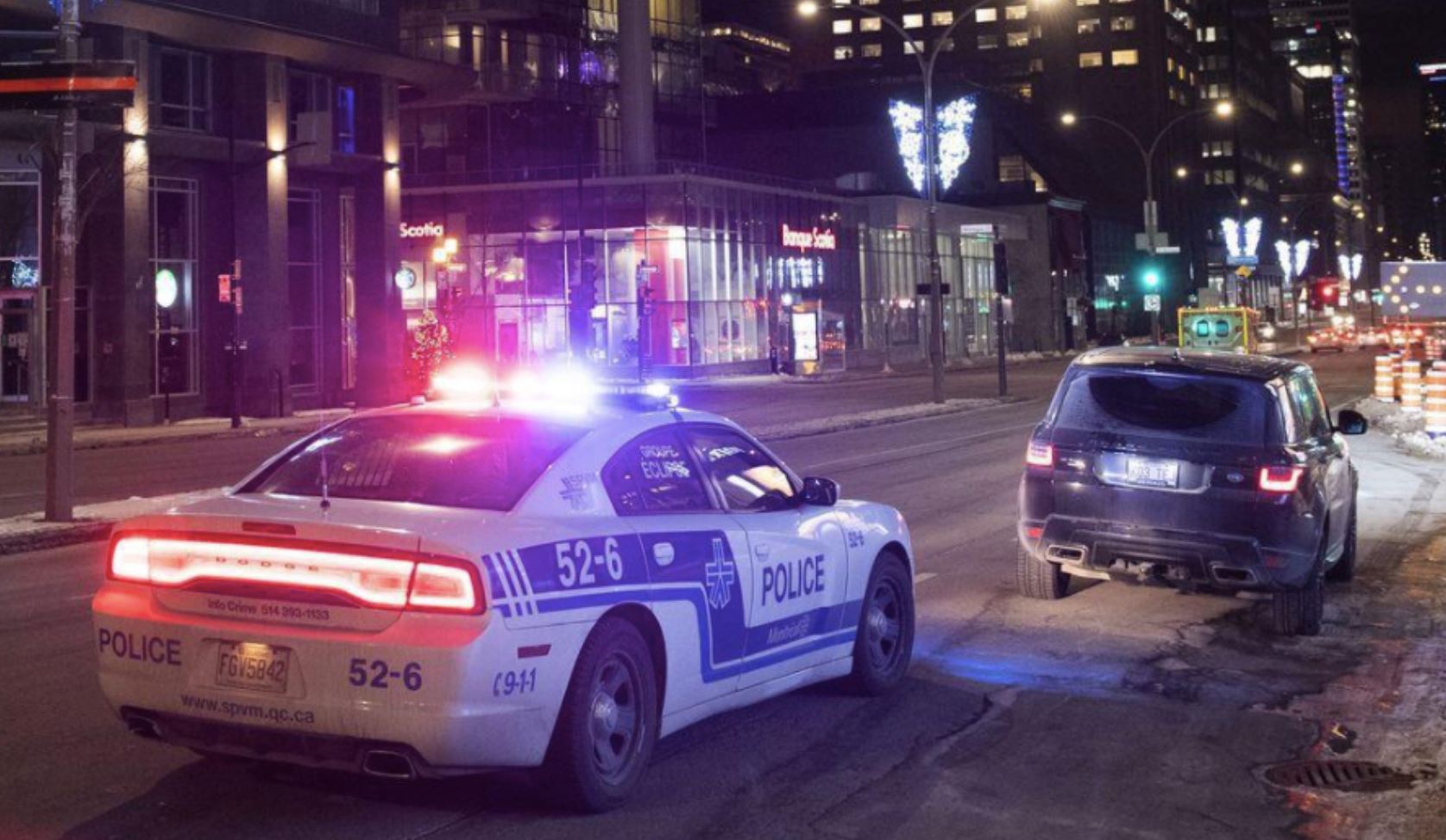 Sirens, Checkpoints, Protests: Scenes From Quebec’s First Night of Curfew Quebec-lockdown