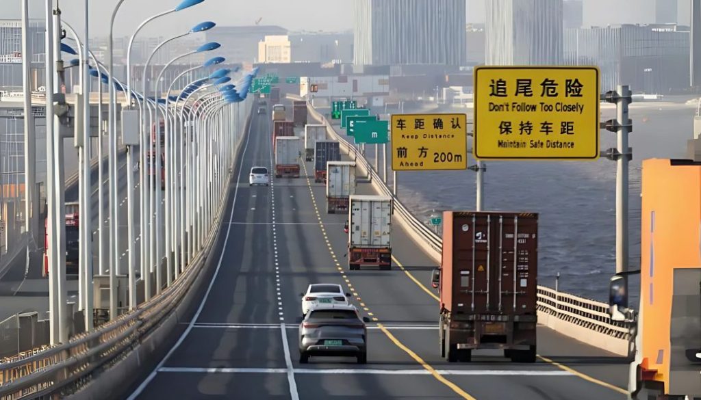 2025-03-07T032415Z_1044676058_RC2KPCAA4NUE_RTRMADP_3_CHINA-ECONOMY-TRADE
