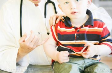 Doctor-Vaccine-Inject-Child-Autism