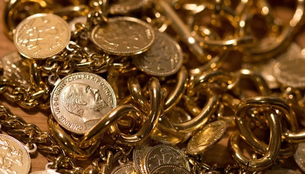 gold-207585_640