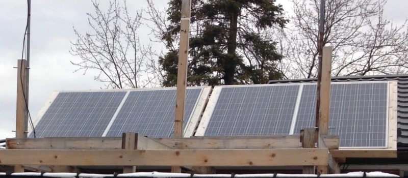 Four_PV_Panels-800x350