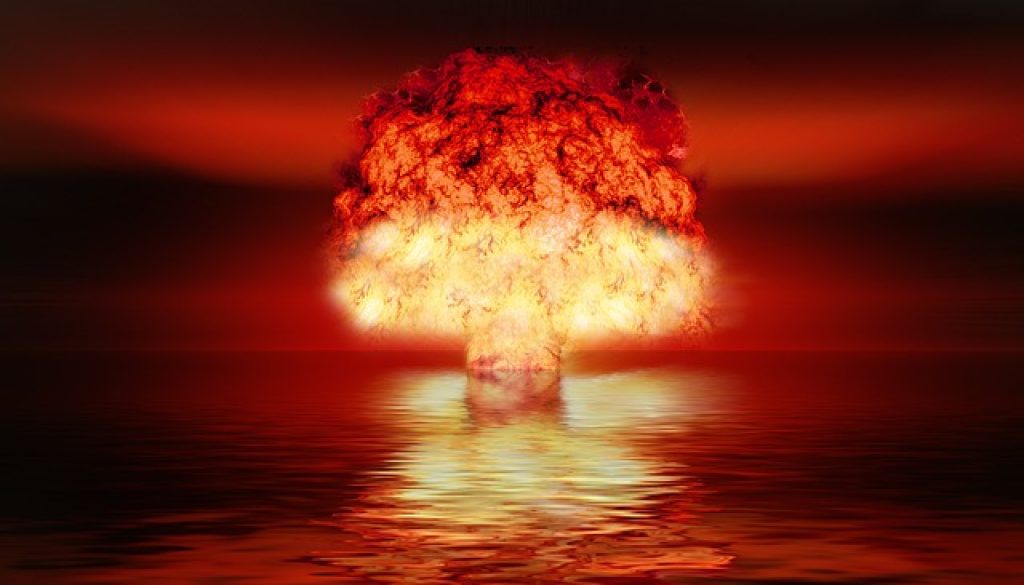 atomic-bomb-2621291_640