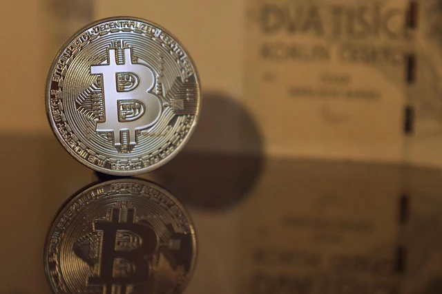 bitcoin-2865892_640