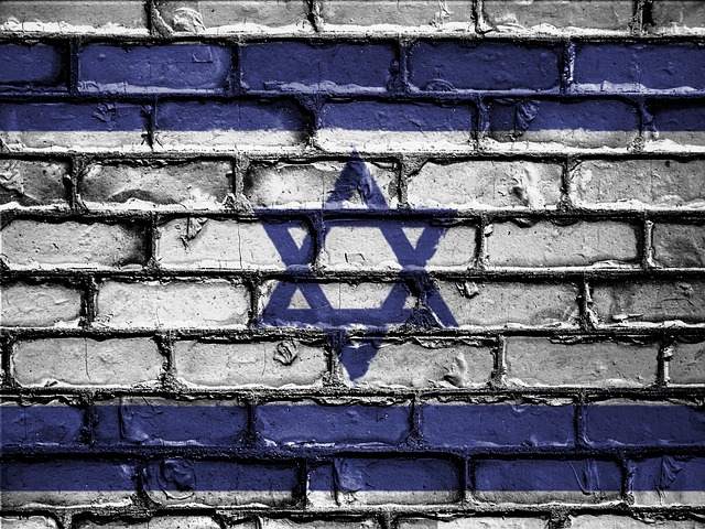 flag-2526477_640