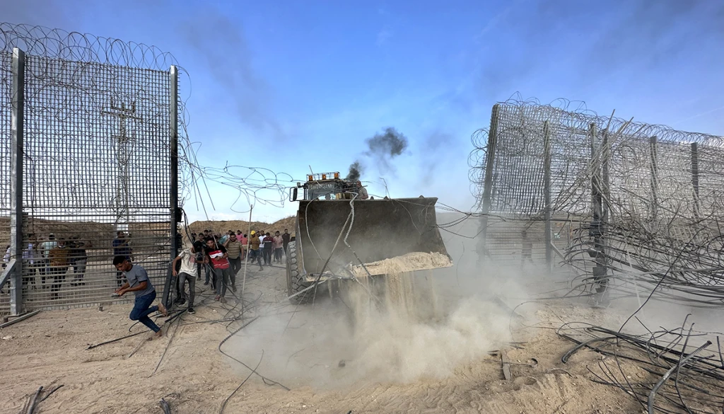 hamas-bulldozer-oct-7