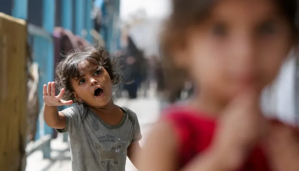 2025-08-19T104341Z_1830380415_RC2AAGA2YWIT_RTRMADP_3_ISRAEL-PALESTINIANS-GAZA-1755637799