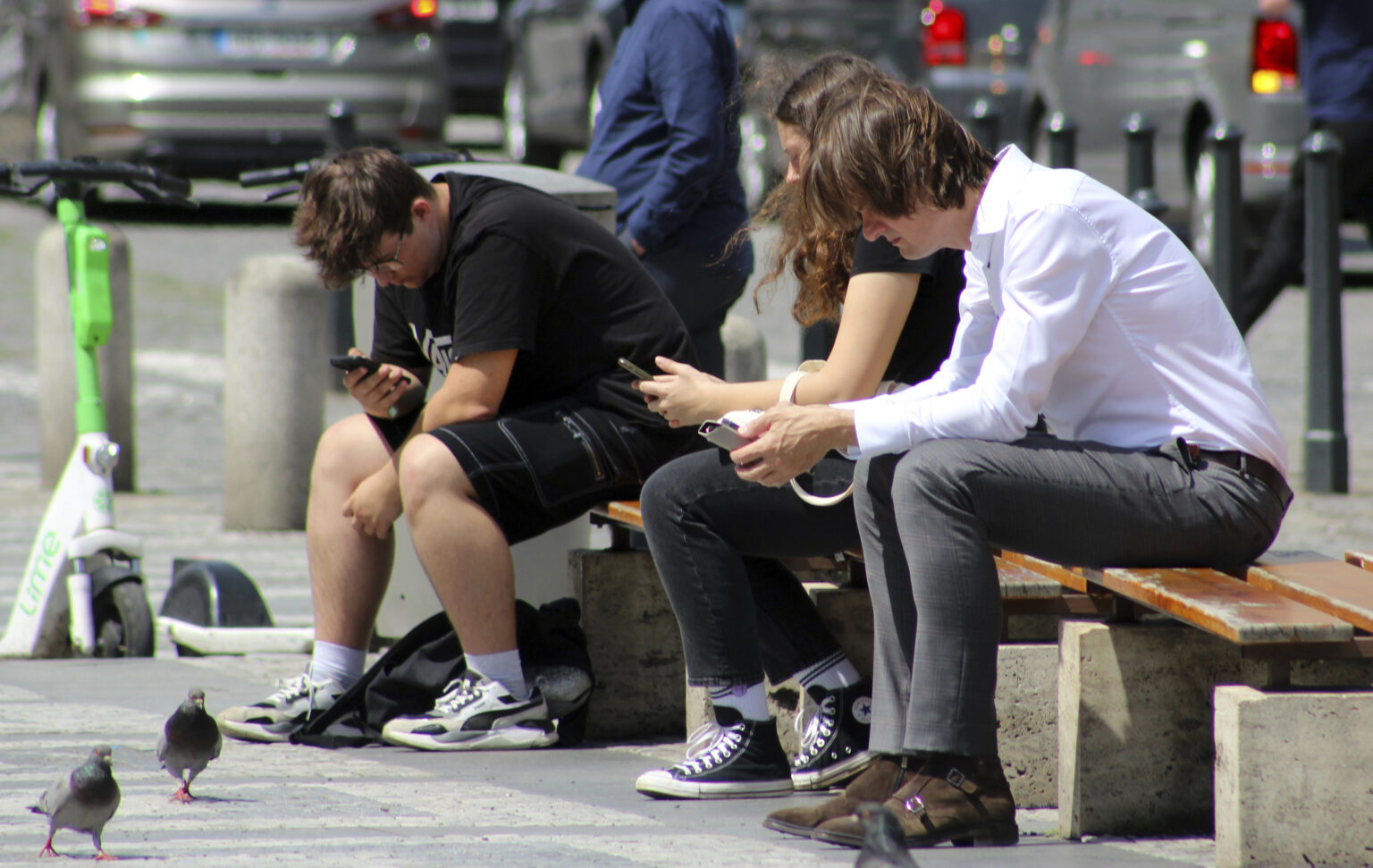 Are Smartphones Damaging Our Brains Faster Than Ever?