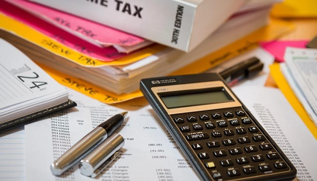 income-tax-4097292_640
