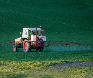 pesticide-4089881_640