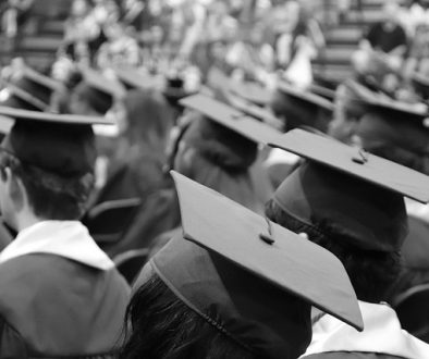 graduation-cap-3430714_640