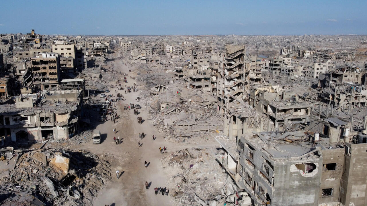 2025-10-11T133727Z-1679108737-RC2P9HAHO03S-RTRMADP-3-ISRAEL-PALESTINIANS-GAZA