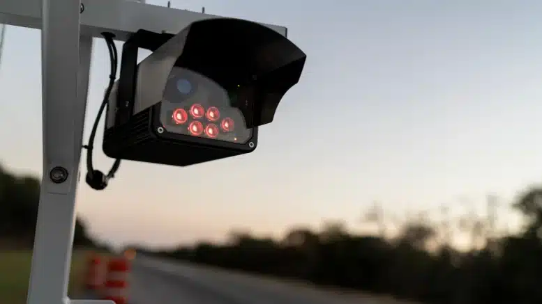 license-plate-reader-777x437