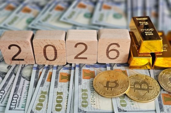 Future,Financial,Predictions,With,Cash,,Gold,,And,Bitcoin,On,Display
