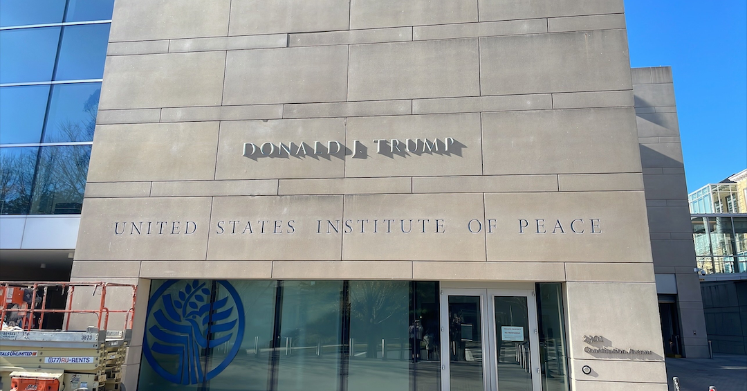 trumps-henchmen-keep-calling-their-war-slut-president-a-peacemaker Trump’s Henchmen Keep Calling Their War Slut President A Peacemaker