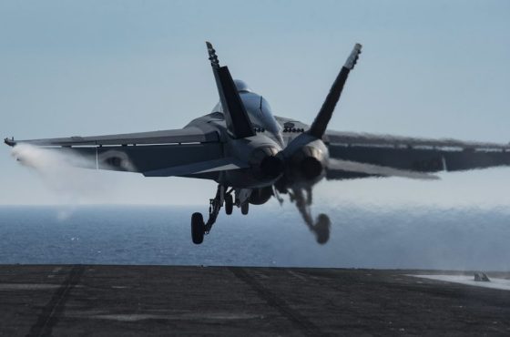 uss-dwight-d-2459909_1280