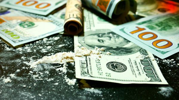 Money,And,Cocaine.,Addiction.,Drug,Use.,Hundred-dollar,Bills,,White,Powder