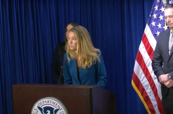 tricia-mclaughlin-at-a-podium (1)