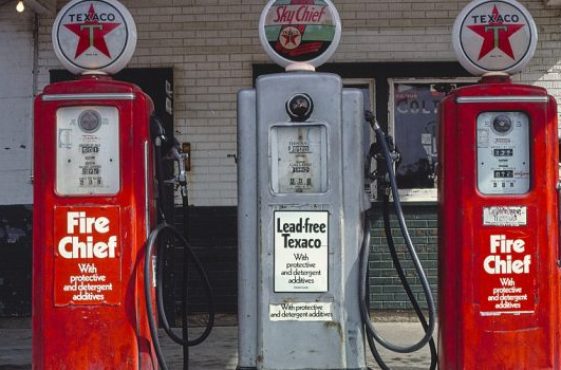 Gasoline_Pumps_Fuel_Station_Texaco-711x350