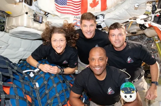 ad01323d-823e-4564-bdc5-7cdc6c655b50_3200x1801